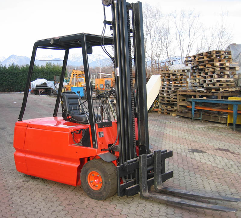 LINDE e 25 